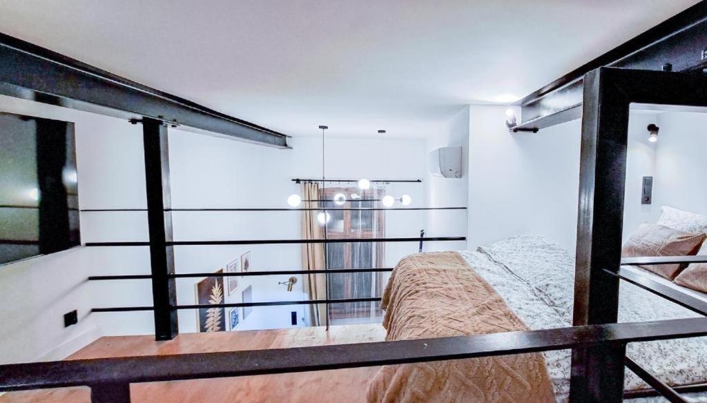 Lion - Premium With Balcony Krakau