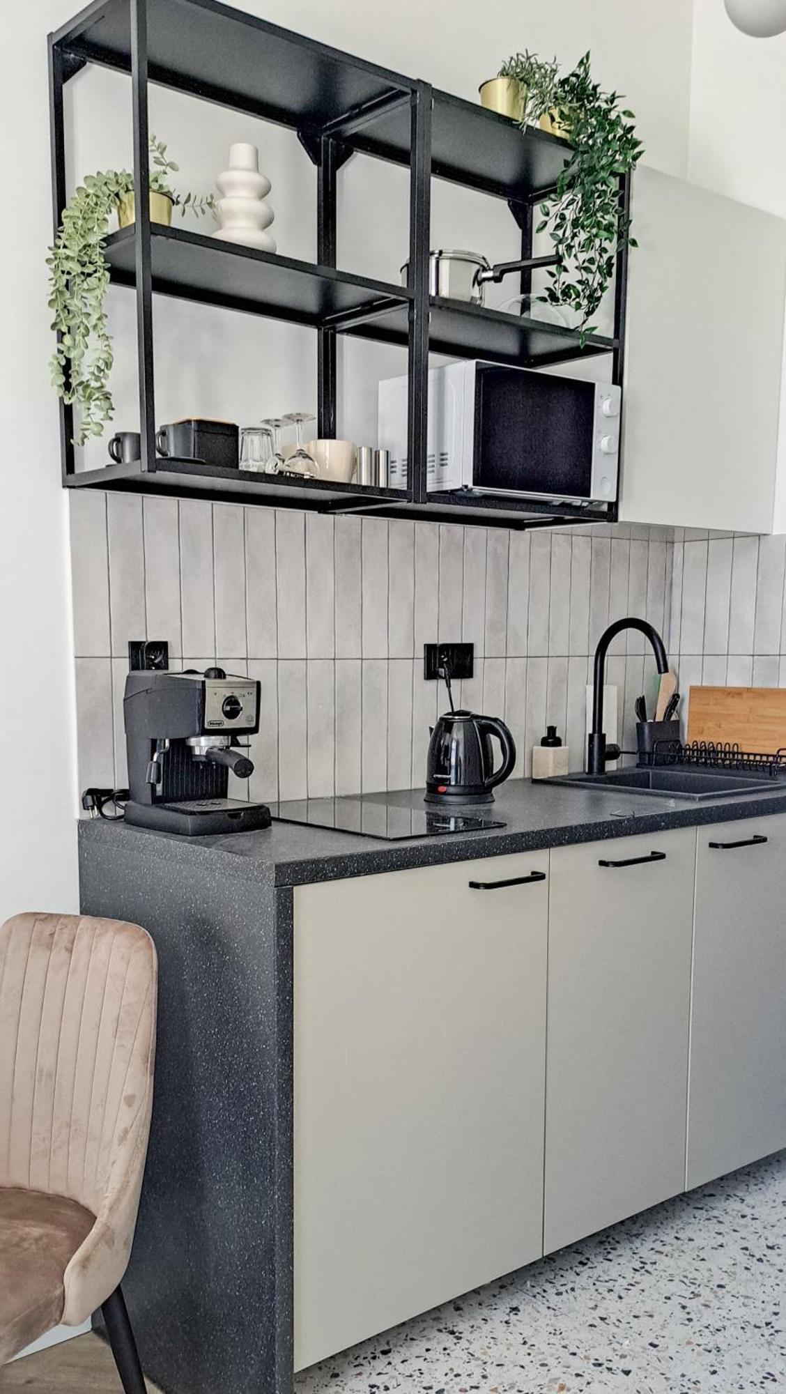 Lion - Premium With Balcony Apartment *